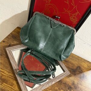 Retro Hollow Oil Wax Pu Leather Handbag Kiss Lock Crossbody Purse new